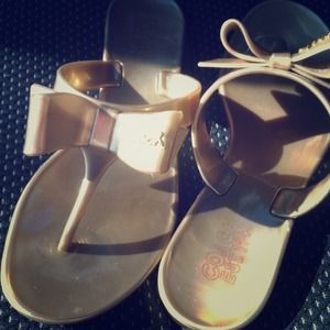 Coach gold sandals / thongs with bow size 6