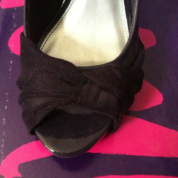 Deep purple Peek toe heels🇺🇸4th of July sale🇺🇸 - Picture 3 of 4