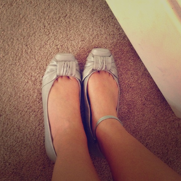 Silver bow flats