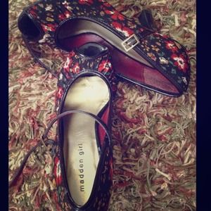 Madden Girl Brown/Patten/Floral Print Pumps