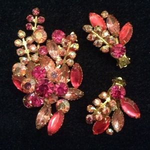 Vintage broach and clip on earring set