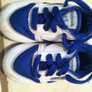 Size 4 infant rebook shoes