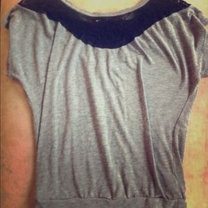 Small forever 21 top with laced collar