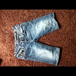 Bundle for @awb021498