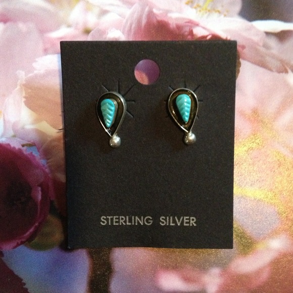 SOLD❗️Sterling earrings.