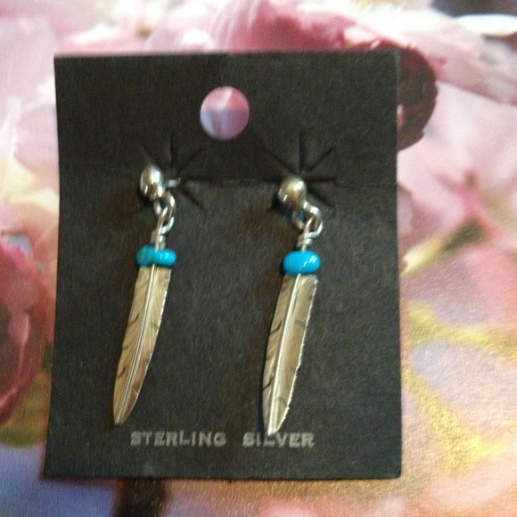 SOLD❗️Feather earrings.