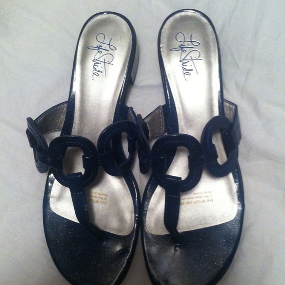 Life Stride  Navy Slide ons.