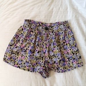 Loose Flower Print Shorts