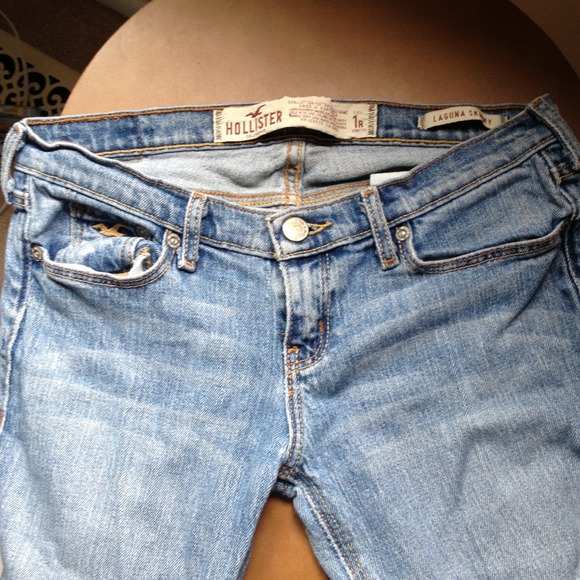 Hollister jeans!! 🚫SOLD!!!!!!🚫