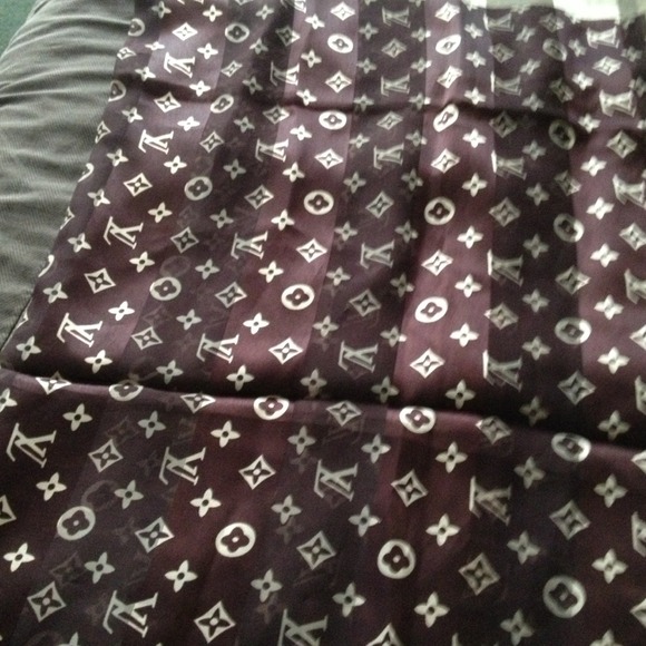 LV silk scarf authentic