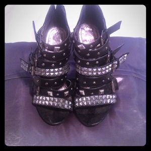 ⚡Rocker Chic Pumps⚡