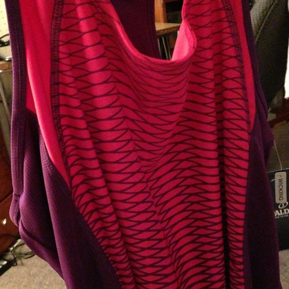 ❌SOLD❌Purple and pink tank