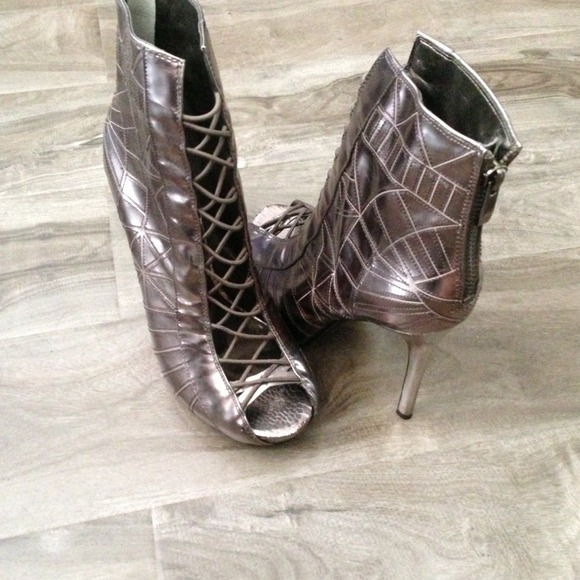 💜 Sam Edelman BOOTIES! Super sexy & stylish 6M💜
