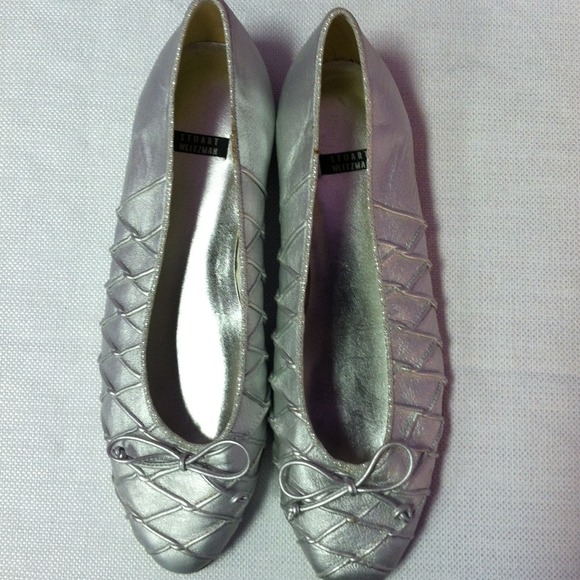 Stuart Weitzman silver flat