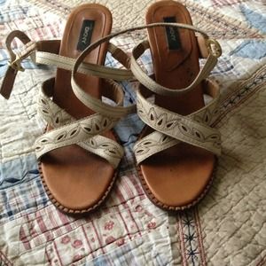 Trade Dkny sandals n boots