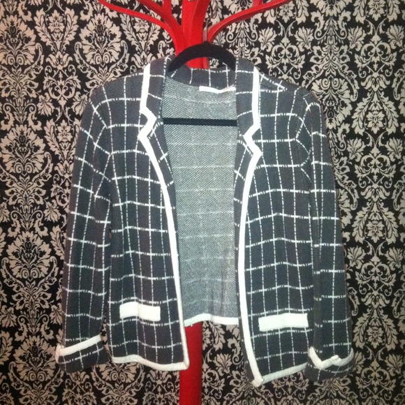 BUNDLED!!! REDUCED!!!!!   Silence + Noise blazer