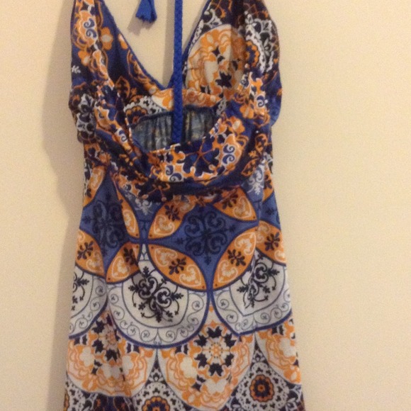 Pattern Dress - Picture 3 of 4