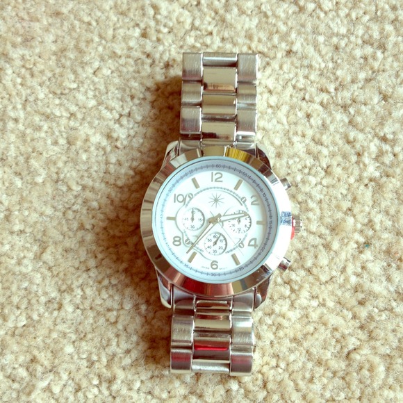 Large Faced silver watch