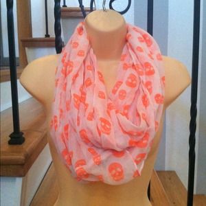 Skulls Infinity Scarf  💀💀
