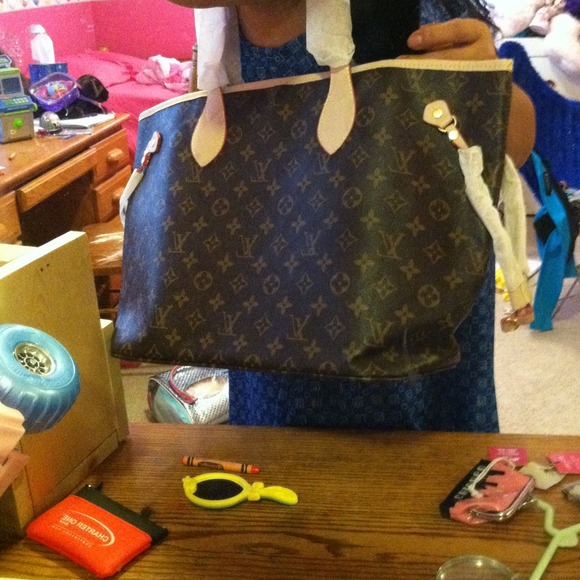 SOLD - Picture 3 of 4