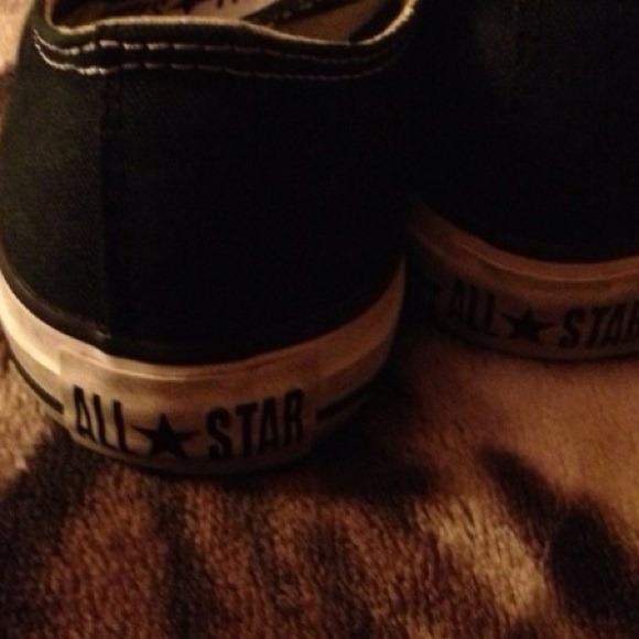 Converse SOLD - Picture 3 of 4