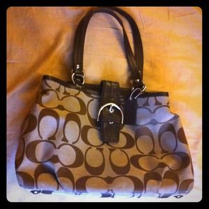HOLD @southerntwinmom Authentic Tan Coach Purse