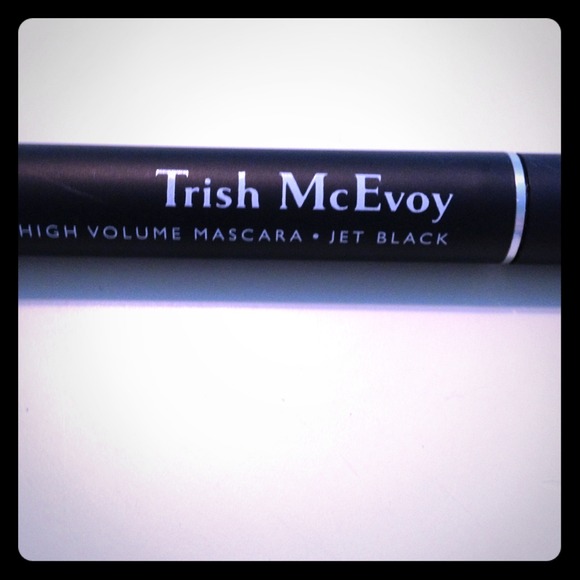NWOT Trish McEvoy Black High Volume Mascara