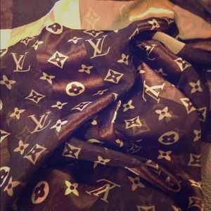 💯Authentic LV large silk scarf
