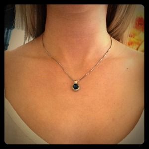 Blue sapphire necklace with chain!