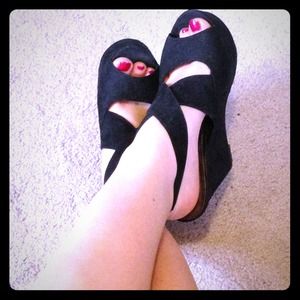 Strapy wedges!