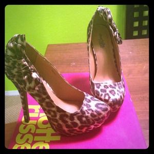 Leopard Print Platform Heels. Never Worn