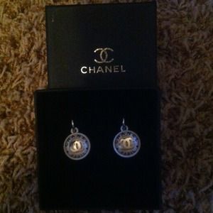 Fashion earrings