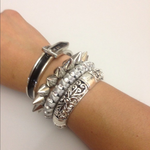 Silver set - Picture 2 of 2