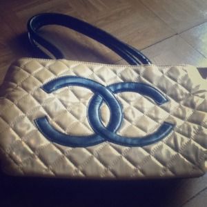 Very cute Chanel inspired purse :)