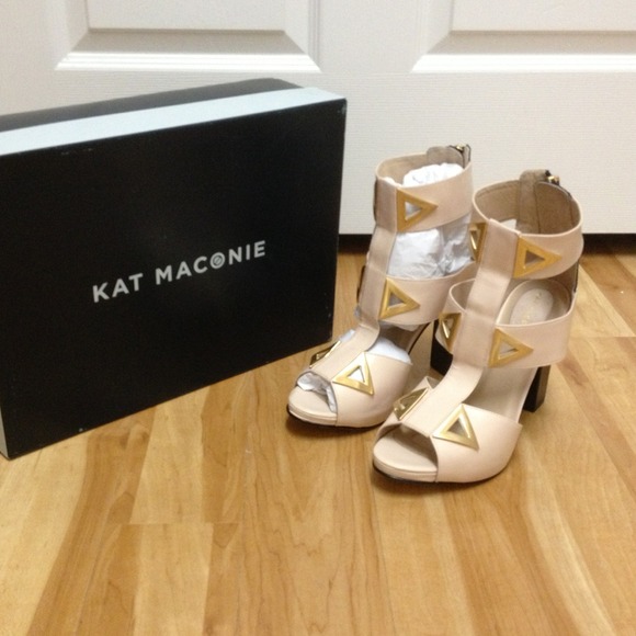 Kat Maconie Shoes - HP!🎉 Kat Maconie NIB Sylvia Leather Sandal- Blush