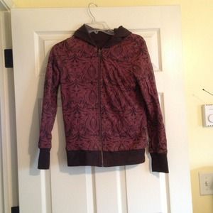 REVErSIBLE prana hoodie