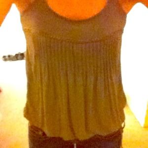 This is a cute army green American Rag tank top!