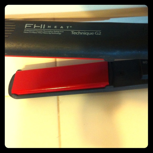 FHI Professional Quality Ceramic Hair Flat Iron