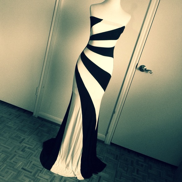 Dresses & Skirts - ** SOLD ** Strapless B&W Sun Ray Column Dress