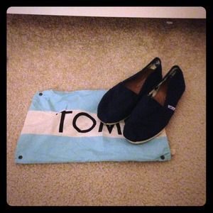 Worn once 7.5 TOMS