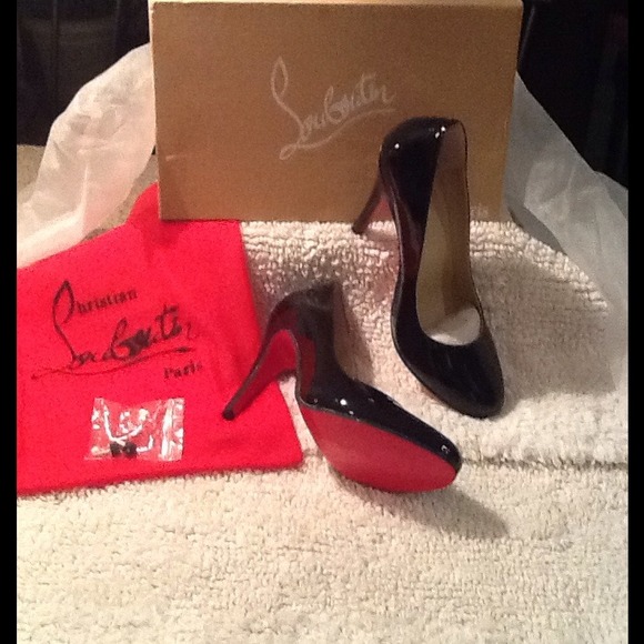 ♨♨ Red Bottom Shoes♨♨