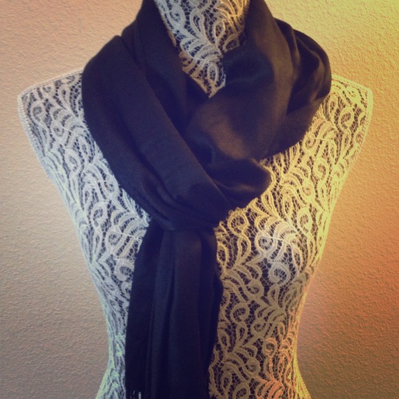 Black scarf