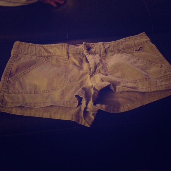 🚫Sold in bundle 🚫Hollister shorts sz 9 / 29 - Picture 1 of 3