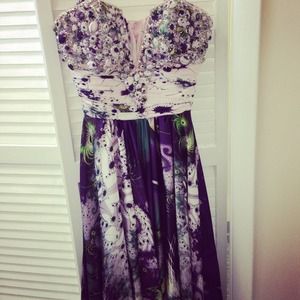 Prom/Formal only been worn once!!!