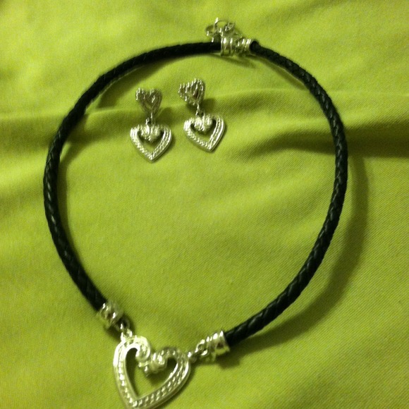 Jewelry - Western Necklace/Earring set