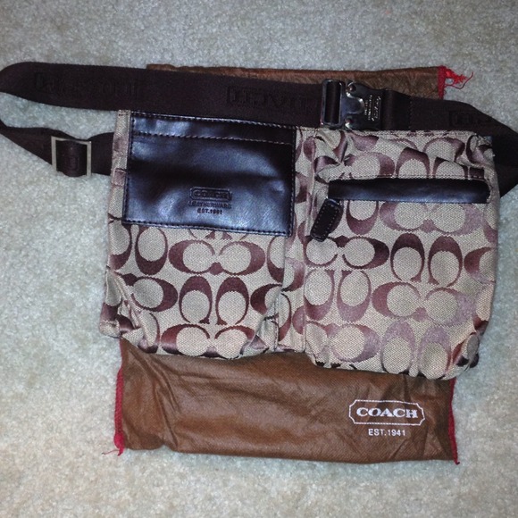 REDUCE!!!!! ⭐ Make me a offer!!!⭐Coach waist pouch