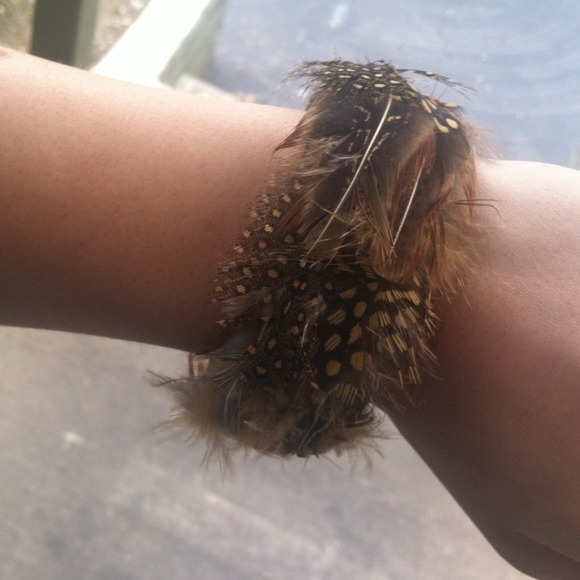 Feather Indian bracelet