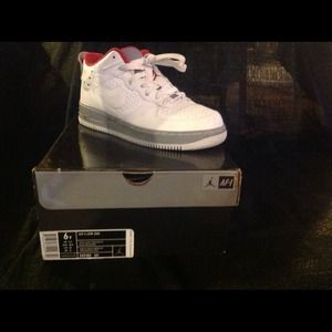 Jordan's AJF 6 Low (GS)