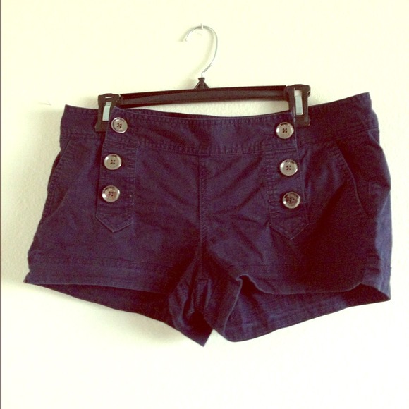 2 Pairs of Sailor Shorts from Express navy/olive