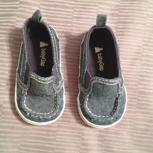Boys 6-12 month denim slip ons and pj bundle